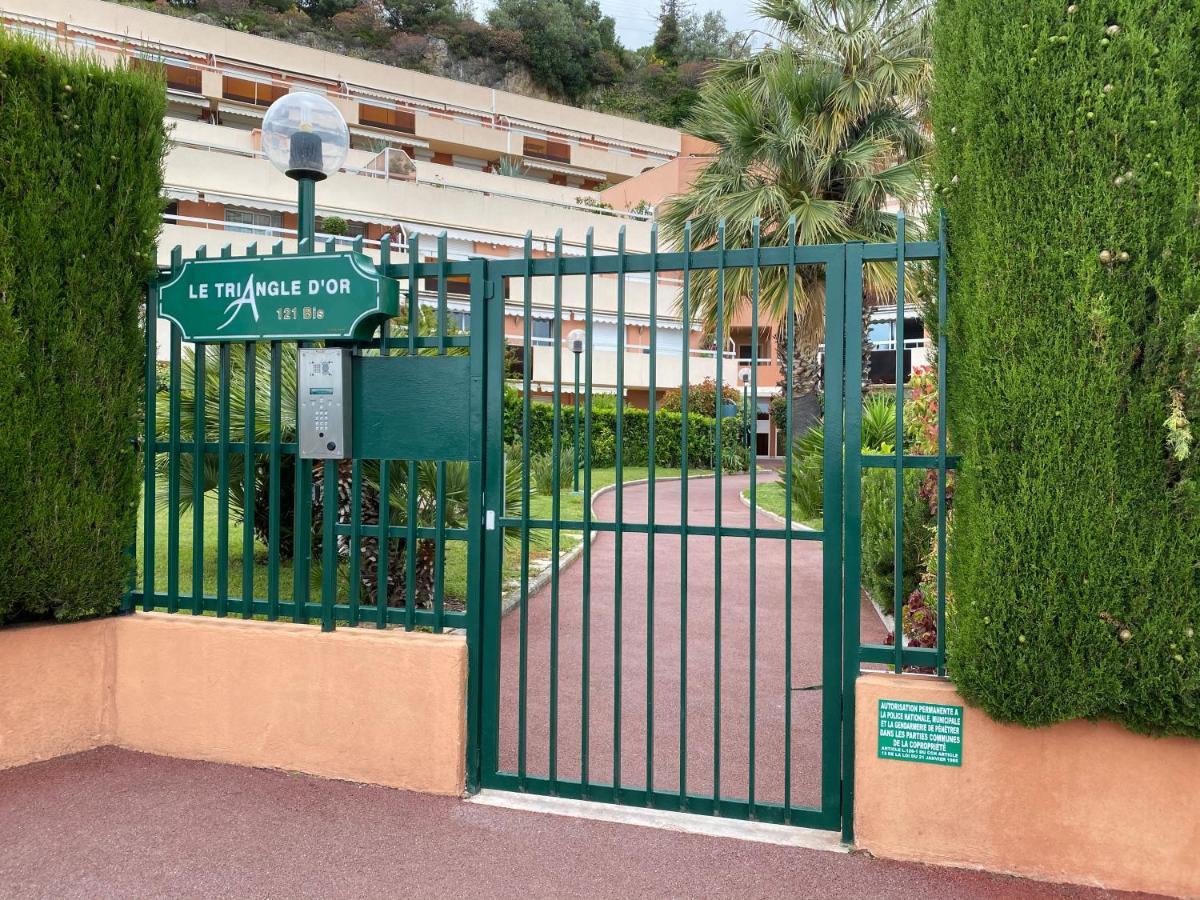 Superbe 2P Vue Mer, Ensoleille, Piscine Roquebrune-Cap-Martin Luaran gambar