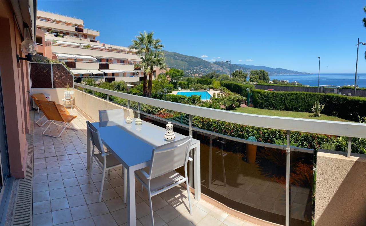 Superbe 2P Vue Mer, Ensoleille, Piscine Roquebrune-Cap-Martin Luaran gambar
